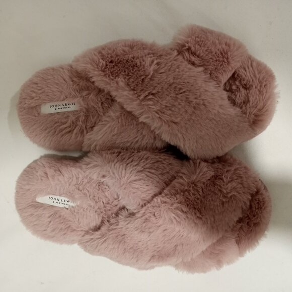 JOHN LEWIS PINK FLUFFY SLIPPERS UK SIZE 7-8. LONDON BRAND - Picture 1 of 7